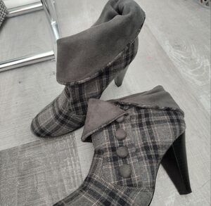 Bakers Plaid Ankle Boots in Gray